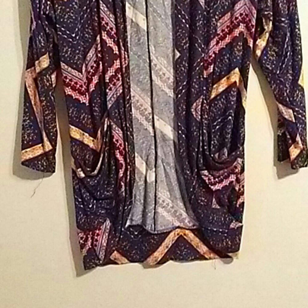 Cardigan - Picture 5 of 7